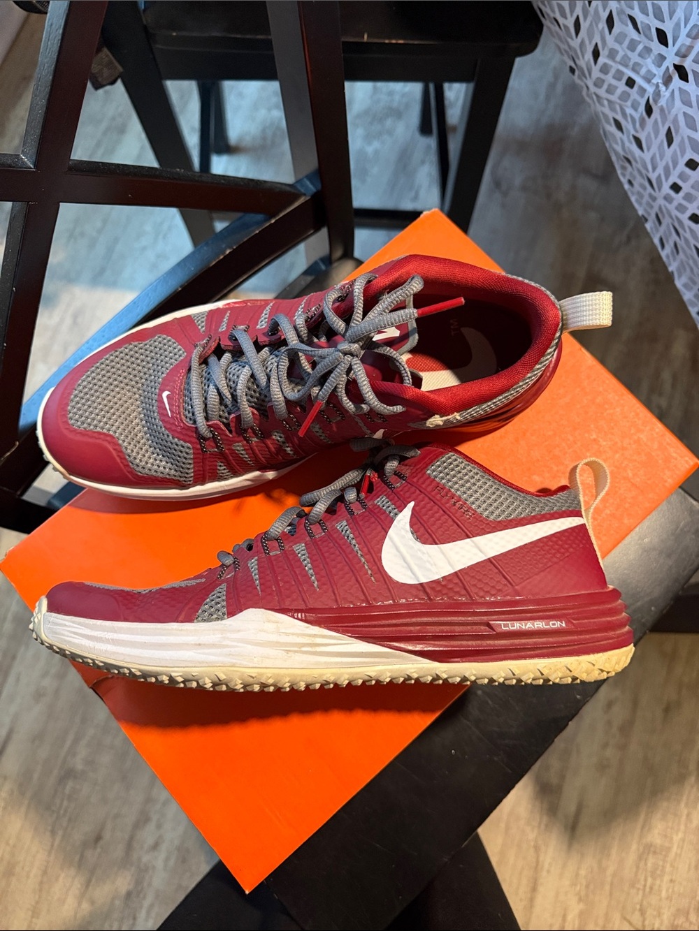 Nike Men’s Maroon and Gray Sneakers with White Swoosh